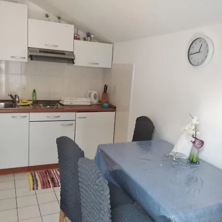 Ante * Brodarica (Sibenik-Knin)