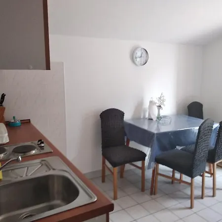 Ante Apartment