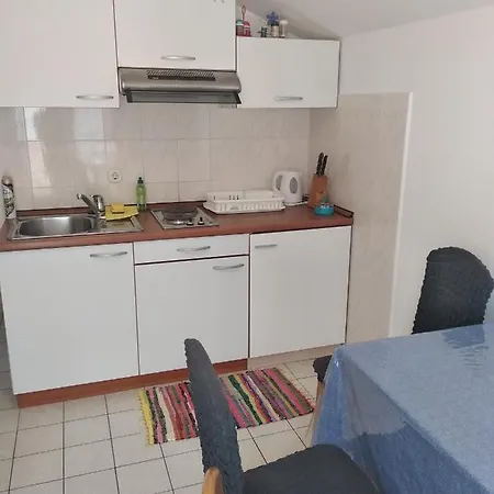 Ante * Brodarica (Sibenik-Knin)
