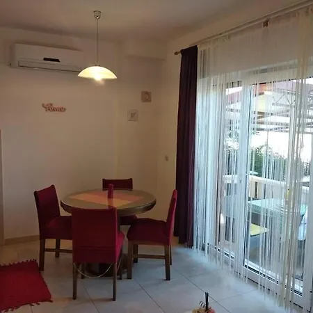 Ante * Brodarica (Sibenik-Knin)