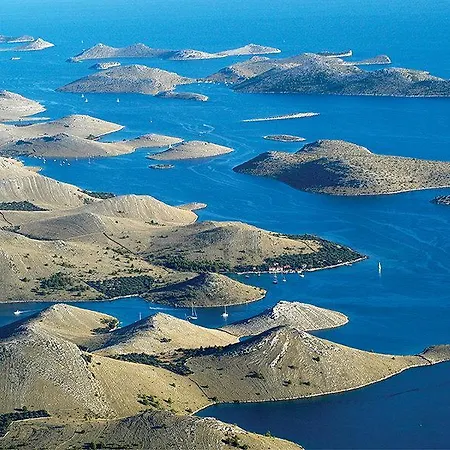 Ante * Brodarica (Sibenik-Knin)