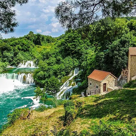 Ante Apartman